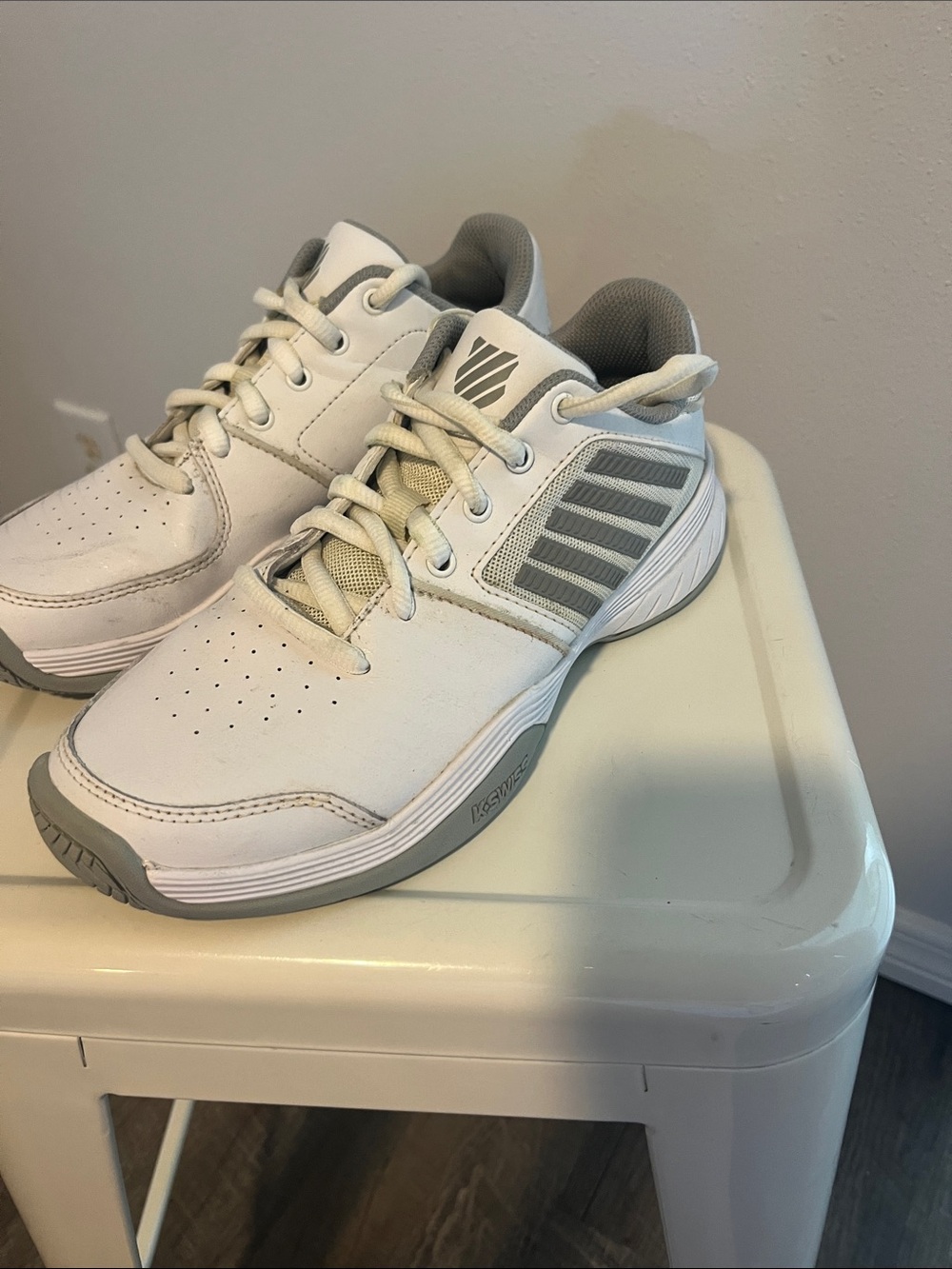 K-Swiss Court shoes White and Gray Athletic Sneakers